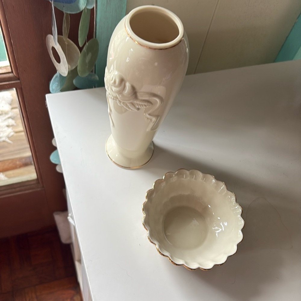 Lenox Bud Vase Rose Pattern And Lenox Small Dish